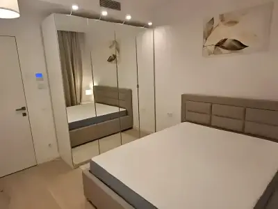 Dormitor elegant apartament inchiriere Sector 2 Bucuresti
